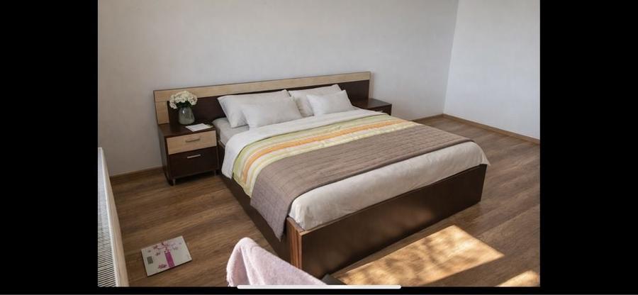 Casă cu 3 camere cu Teren 300 Mp în Central