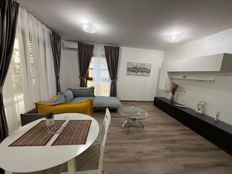 Apartament cu 2 camere decomandat în Ultracentral