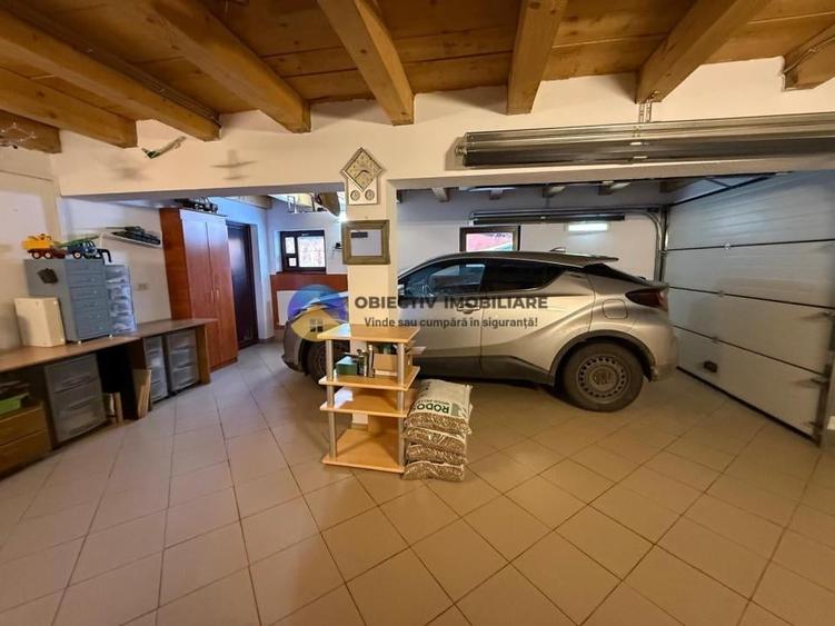 Casă cu 4 camere cu Teren 8807 Mp în Gura Văii