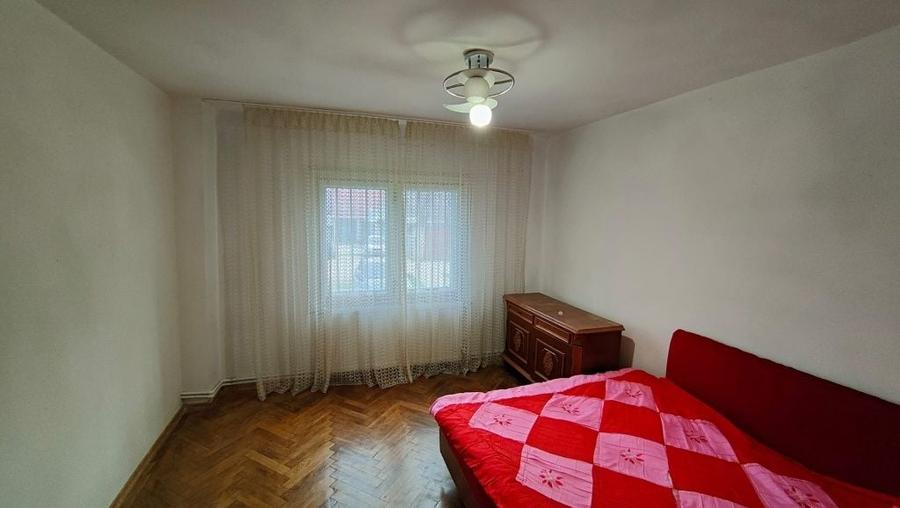 Apartament cu 3 camere decomandat în Ultracentral