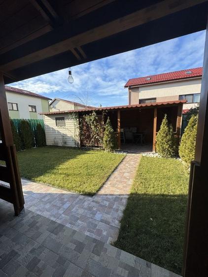 Casă cu 4 camere cu Teren 300 Mp în Central