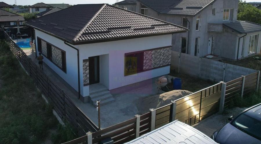 Casă cu 4 camere cu Teren 440 Mp în Săbăreni