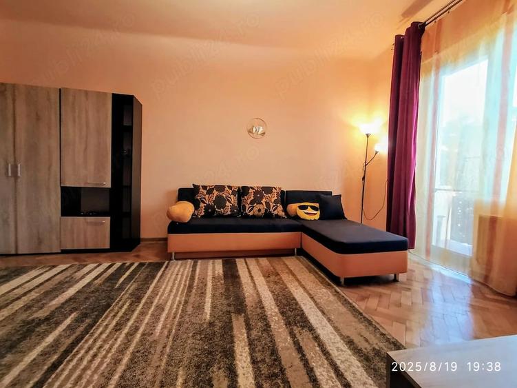 Apartament cu 2 camere semidecomandat în Cantemir
