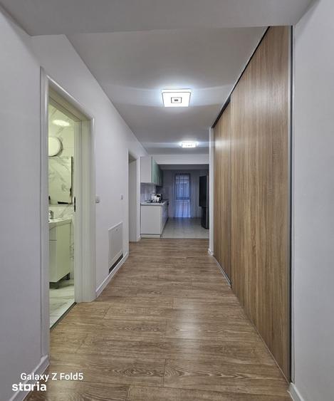 Apartament cu 3 camere decomandat în Iosia