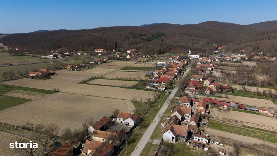 Teren de 2970 mp, în Mașloc