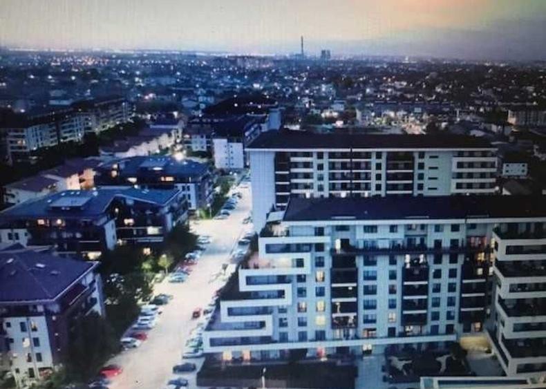 Apartament cu 2 camere decomandat, mobilat în Central