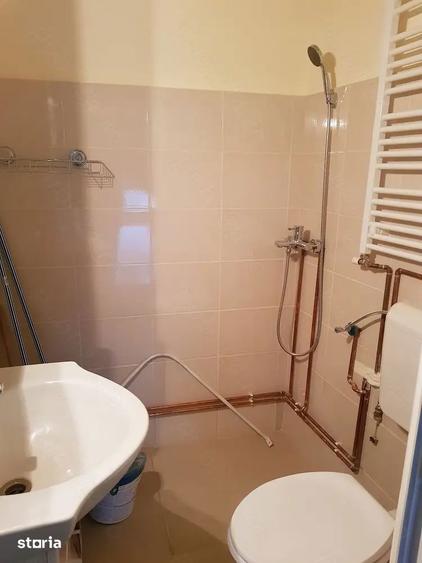Apartament cu 2 camere, mobilat în Central