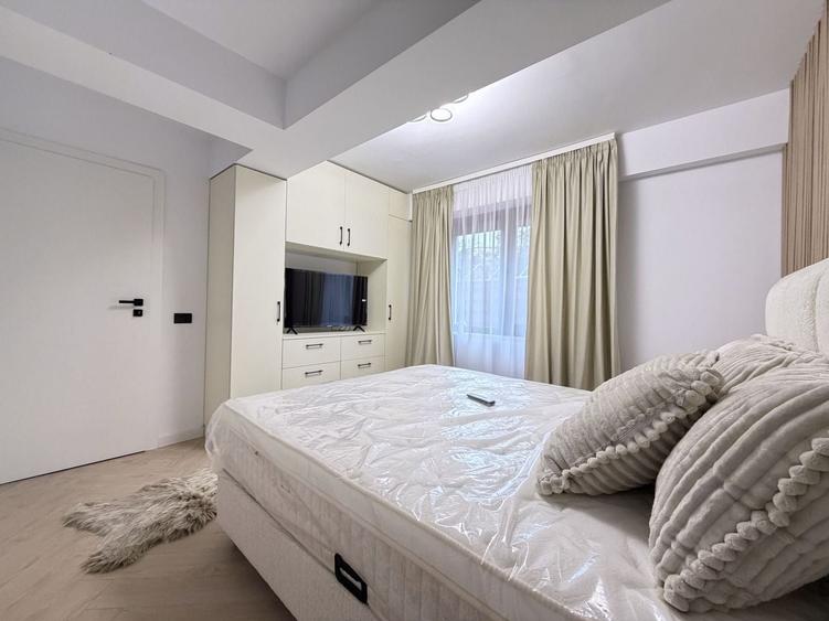 Apartament cu 2 camere semidecomandat, mobilat în Bucureștii Noi