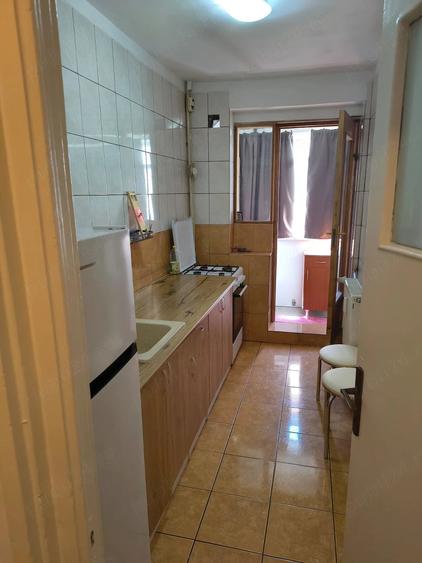 Apartament cu 2 camere semidecomandat în Constructorilor
