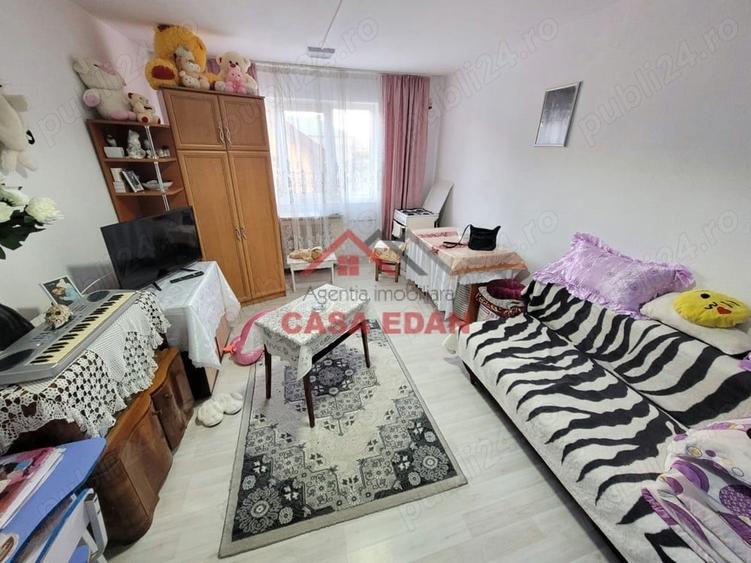 Casă cu 1 camere semidecomandat în Câmpina