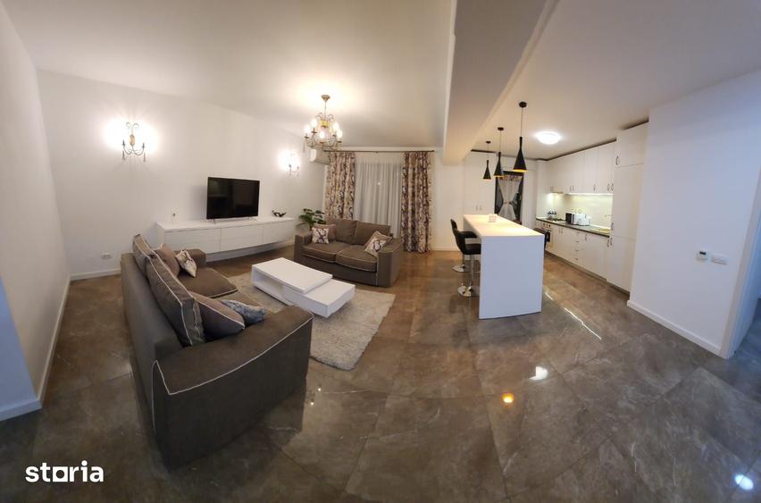 Apartament cu 3 camere decomandat în Exterior Vest