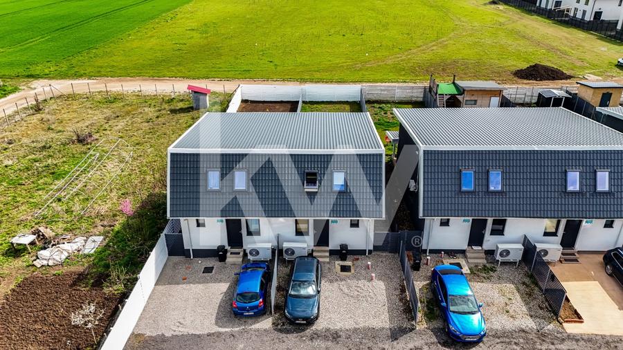 Duplex cu 4 camere cu Canalizare în Tărlungeni