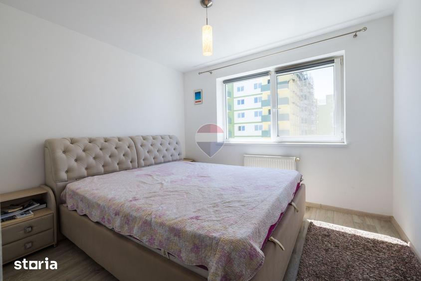 Apartament cu 3 camere în Tractorul