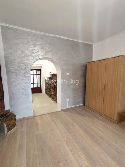 Proprietar vand apartament cu 1 camera la parter inalt!