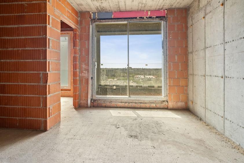 Apartament cu 6 camere decomandat în Aviației