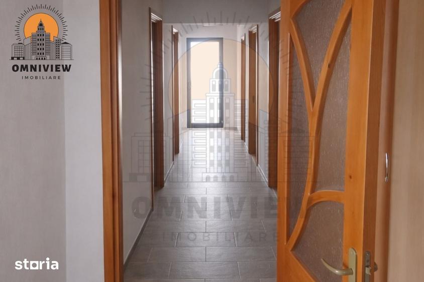 Casă cu 5 camere cu Teren 530 Mp în Stupini