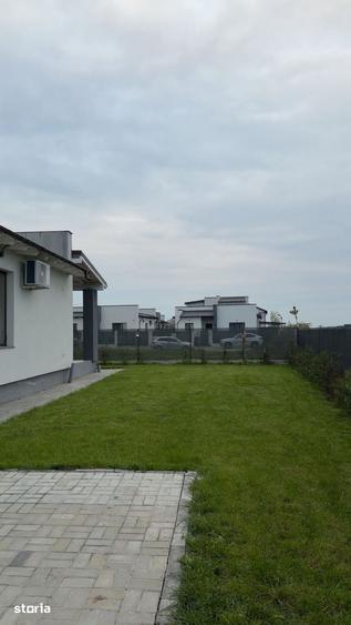 Casă cu 3 camere cu Teren 500 Mp în Central