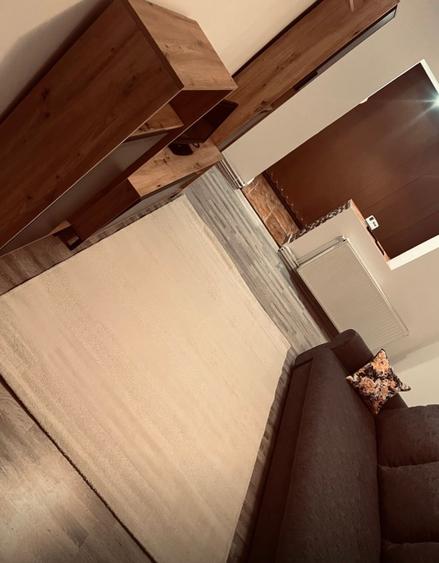 Apartament cu 2 camere semidecomandat în Micro 6