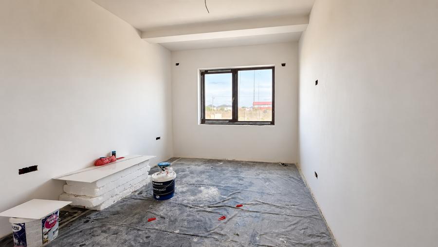 Duplex cu 5 camere cu Canalizare în Chișoda