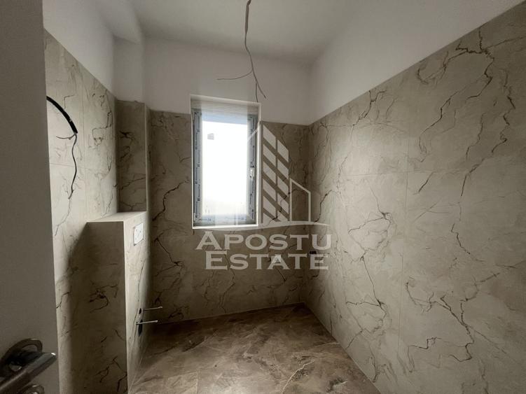 Duplex cu 4 camere cu Canalizare în Covaci