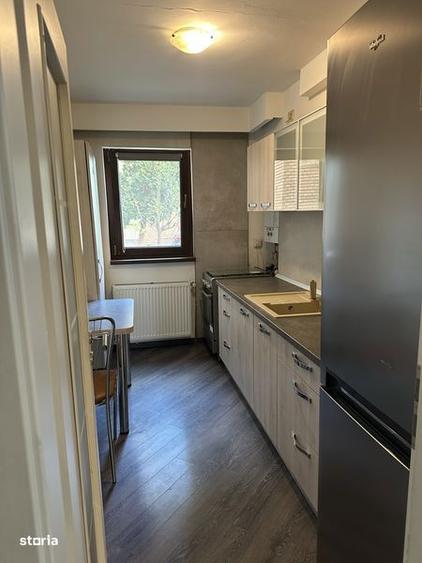 Apartament cu 3 camere în Polivalentă