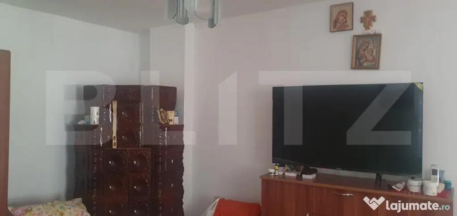 Casă cu 5 camere cu Teren 750 Mp în Central