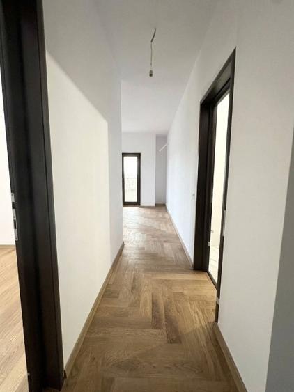 Apartament cu 2 camere decomandat în Pajura