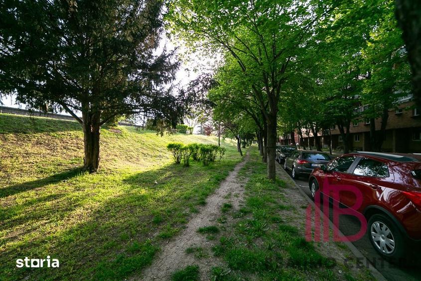 Apartament cu 3 camere în Malul Mureșului