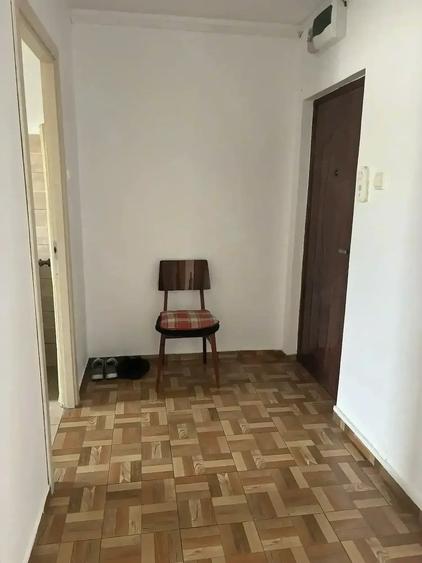 Apartament cu 2 camere semidecomandat în Brazda lui Novac