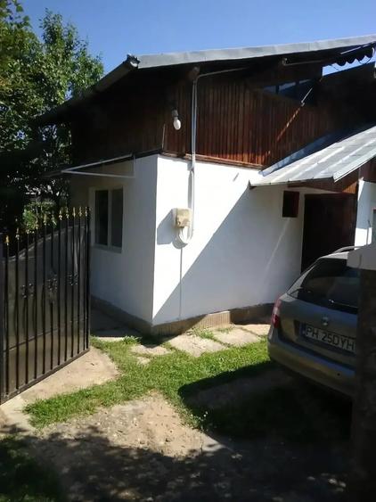 Casă cu Teren 50 Mp în Central