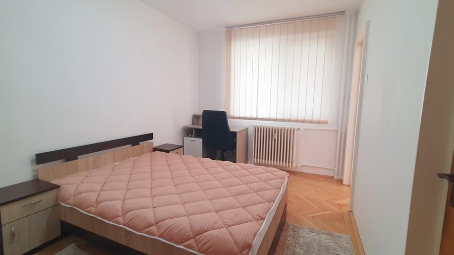 Apartament cu 2 camere circular, mobilat în Titan