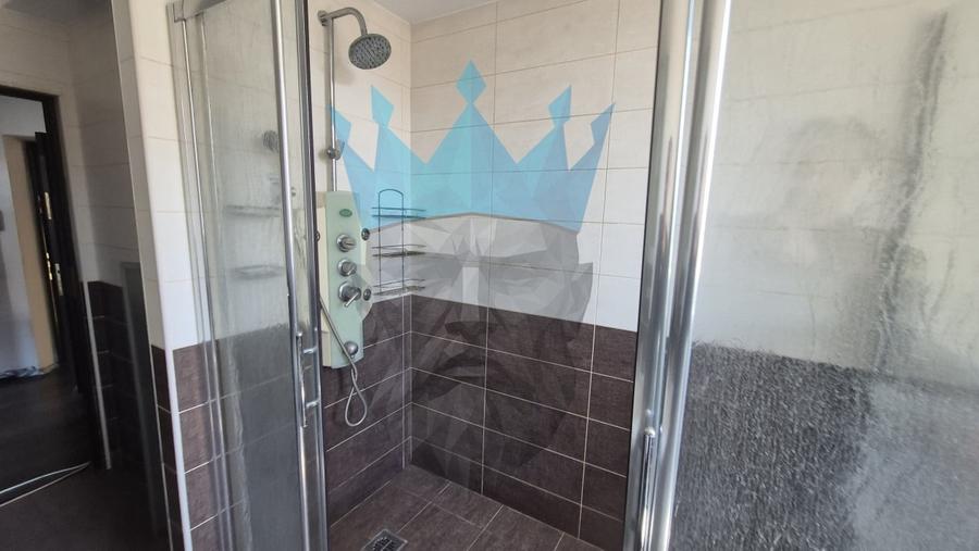 Apartament cu 2 camere decomandat, mobilat în Universitate