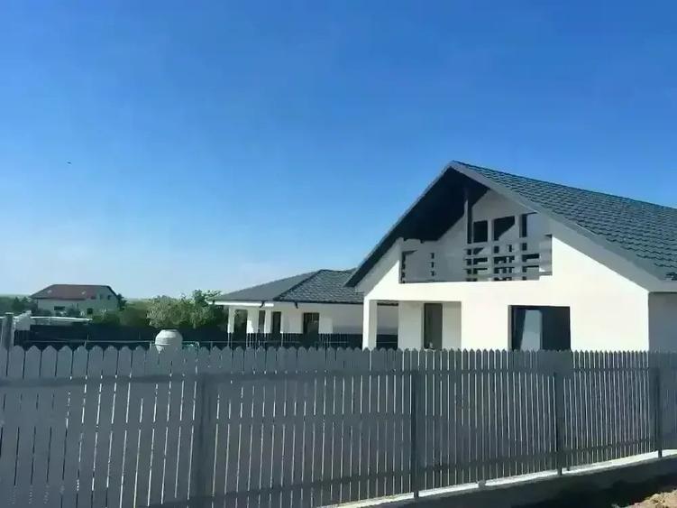 Casă cu Teren 750 Mp în Șendreni