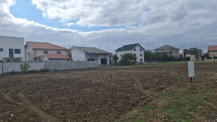 Teren Construcții intravilan de 1000 mp, în Km 5