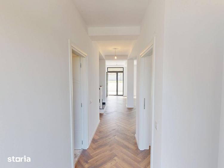 Casă cu 4 camere cu Teren 465 Mp în Bârnova