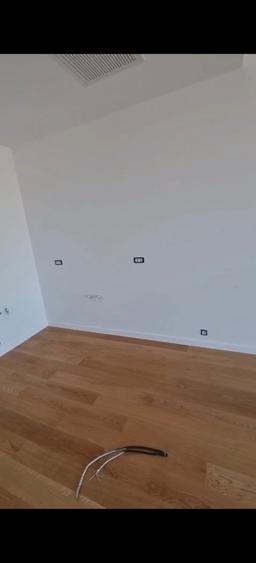 Apartament cu 2 camere semidecomandat în Barbu Văcărescu