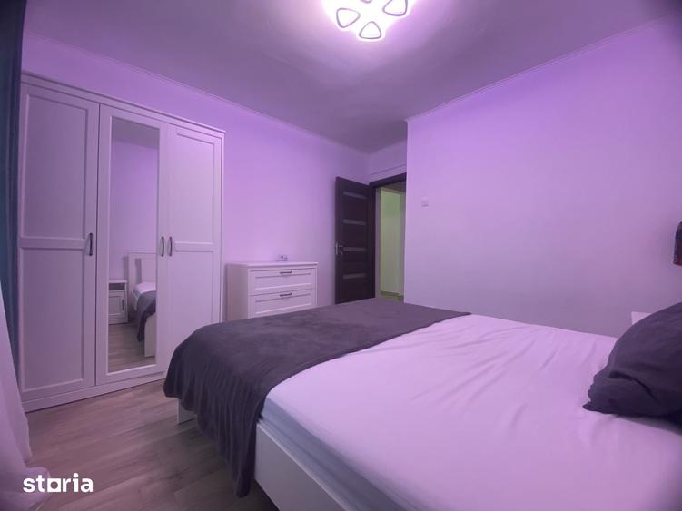 Apartament cu 3 camere decomandat în Micro 11