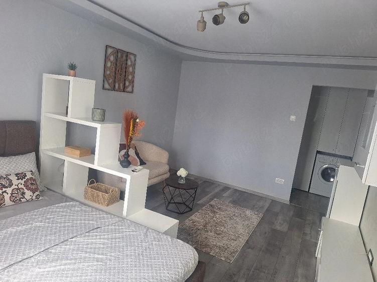 Garsonieră decomandată în Tineretului