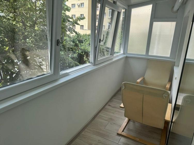 Apartament cu 3 camere decomandat în Popoveni