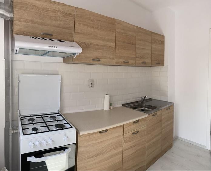 Apartament cu 2 camere decomandat în 13 Septembrie