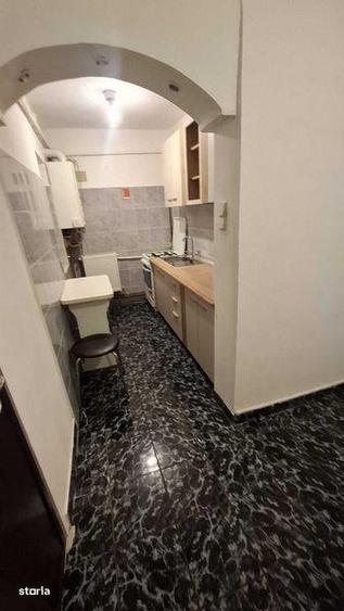 Proprietar inchiriez apartament 1 camera decomandat Zona Soarelui - 2