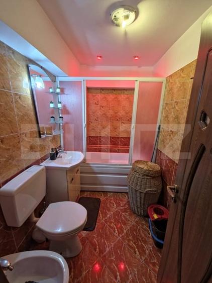 Apartament cu 2 camere decomandat, mobilat în Central