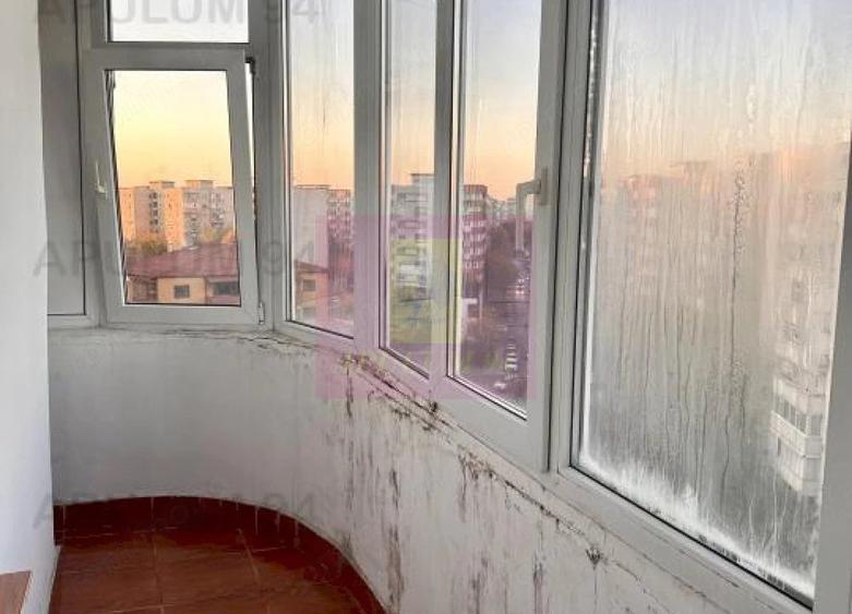 Apartament cu 3 camere decomandat în Sebastian