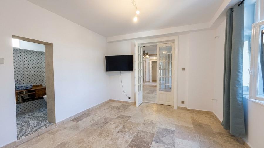 Apartament cu 4 camere în Dorobanți