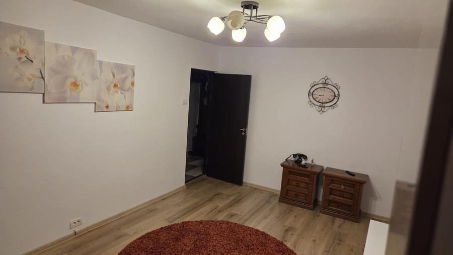 Apartament cu 2 camere decomandat în Sud