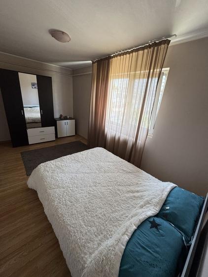 DIRECT PROPRIETAR Inchiriez apartament zona Dacia - 1