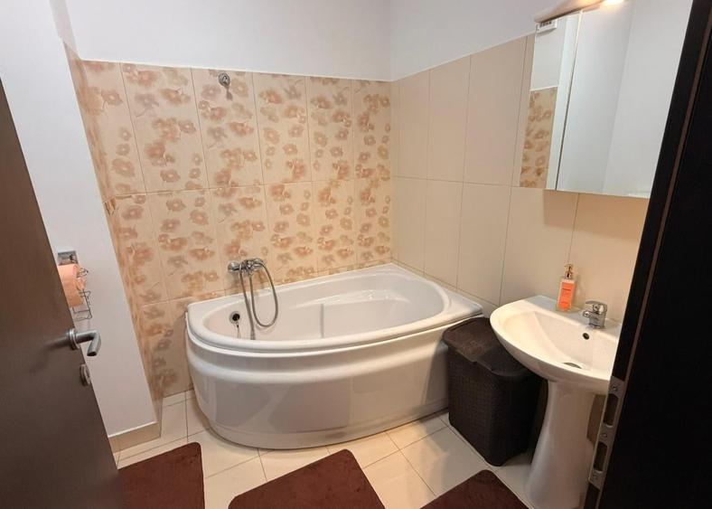 Apartament cu 2 camere decomandat în Drumul Taberei