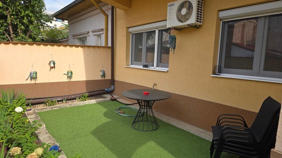 Apartament cu 4 camere decomandat, mobilat în Domenii