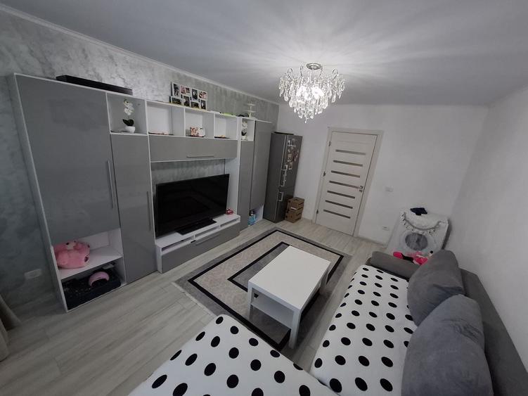 Garsonieră renovată zona Far - 3