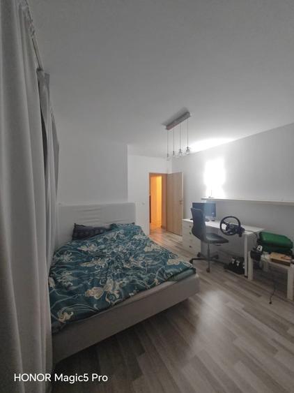 Apartament cu 3 camere semidecomandat în Centrul Istoric